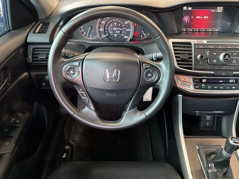 Used 2015 Honda Accord Sport image 16
