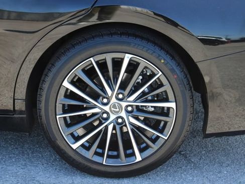 Used 2024 Lexus ES 300h w/ Premium Package FWD image 8