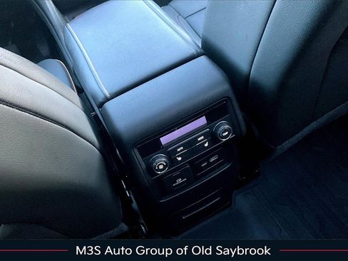 Used 2023 GMC Acadia AT4 w/ Technology Package image 10