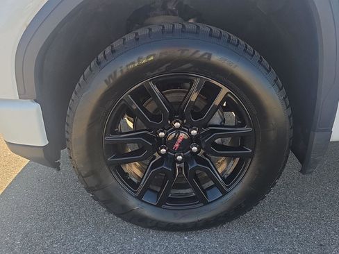 Used 2024 GMC Sierra 1500 Pro w/ Graphite Edition AWD/4WD image 11