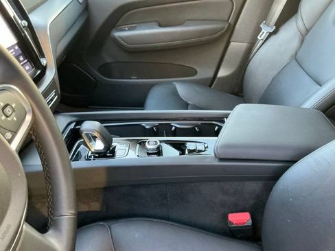 Certified 2024 Volvo XC60 B5 Core w/ Protection Package Premier AWD/4WD image 12