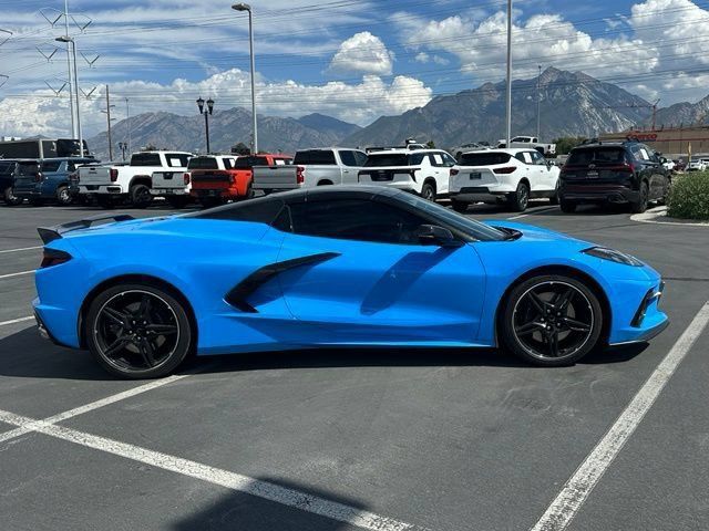 Used 2021 Chevrolet Corvette Stingray Preferred Conv w/ Z51 Performance Package RWD image 8