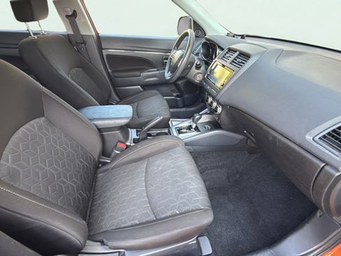 Used 2023 Mitsubishi Outlander Sport AWD image 21