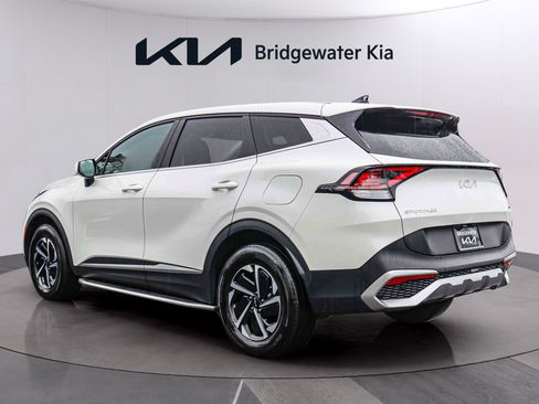 Certified 2023 Kia Sportage LX AWD/4WD image 4