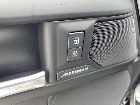 Used 2026 Land Rover Defender 130 S AWD/4WD image 9