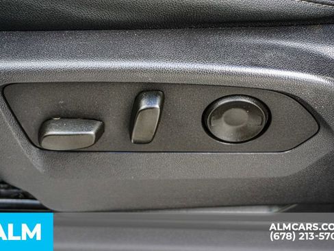 Used 2025 GMC Sierra 1500 SLT image 48