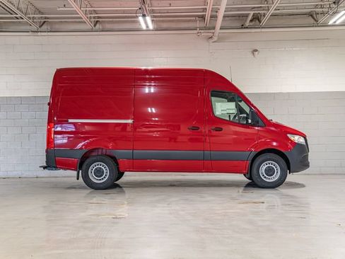 Used 2026 Mercedes-Benz Sprinter 2500 image 2