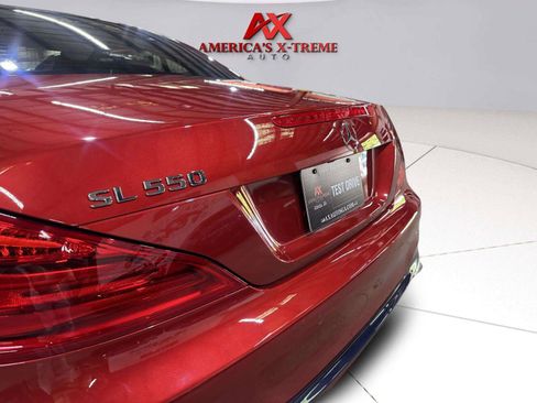 Used 2018 Mercedes-Benz SL 550 image 16