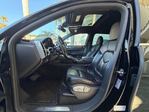 Used 2015 Porsche Cayenne Diesel image 21