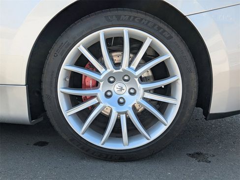 Used 2016 Maserati GranTurismo Sport image 45