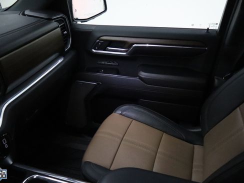 Used 2023 Chevrolet Silverado 1500 High Country image 22