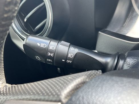 Used 2020 Toyota Tacoma 4x4 Double Cab image 12