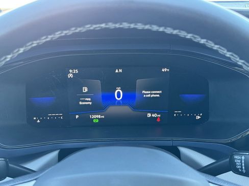 Used 2022 Volkswagen Taos SE image 26