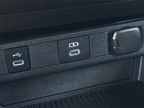 Used 2024 Toyota Prius Limited image 20