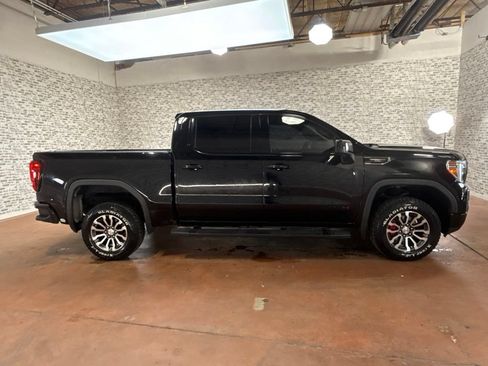 Used 2020 GMC Sierra 1500 AT4 w/ Off-Road Performance Package AWD/4WD image 8