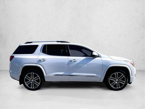 Used 2019 GMC Acadia Denali w/ Technology Package image 3