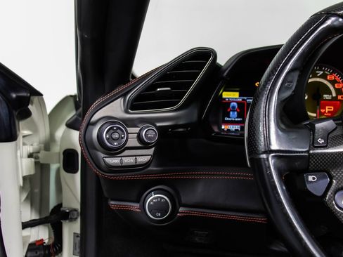 Certified 2019 Ferrari 488 Spider RWD image 38