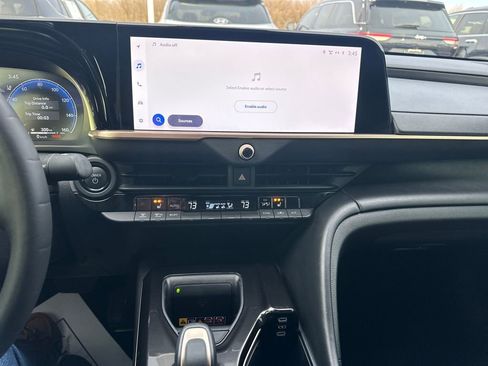 Used 2024 Toyota Crown XLE image 23