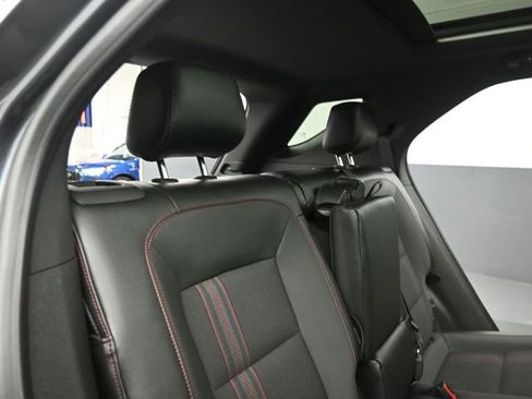 Used 2022 Chevrolet Equinox RS w/ LPO, Floor Liner Package image 24