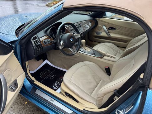 Used 2003 BMW Z4 2.5i image 22