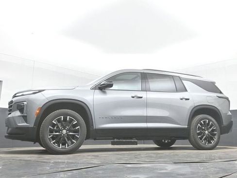New 2026 Chevrolet Traverse LT FWD image 46