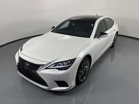Used 2021 Lexus LS 500 AWD w/ Interior Upgrade Package image 32