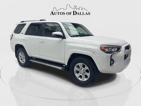 Used 2021 Toyota 4Runner SR5 Premium w/ Moonroof Package image 2