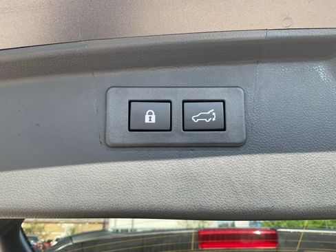 Certified 2025 Subaru Outback Premium AWD/4WD image 11
