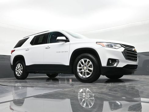 Used 2020 Chevrolet Traverse LT FWD image 26