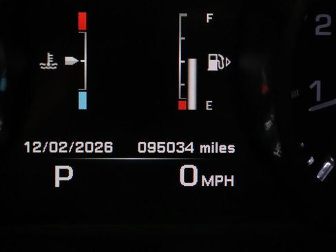 Used 2015 Land Rover Range Rover Sport SE image 37