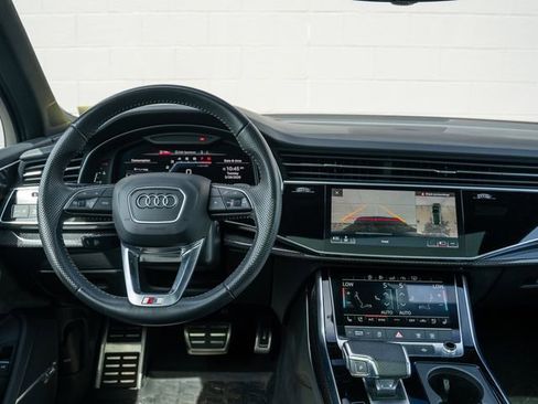 Used 2020 Audi SQ7 Premium Plus w/ S Executive Package AWD/4WD image 22