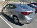 Used 2016 MAZDA MAZDA3 i Touring w/ Popular Equipment Package image 4