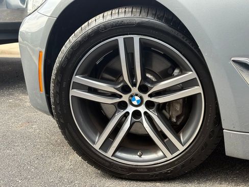 Certified 2023 BMW 530i xDrive w/ Premium Package AWD/4WD image 7