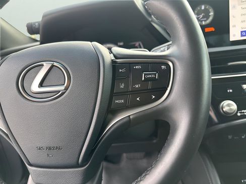 Used 2024 Lexus ES 350 w/ Premium Package image 31