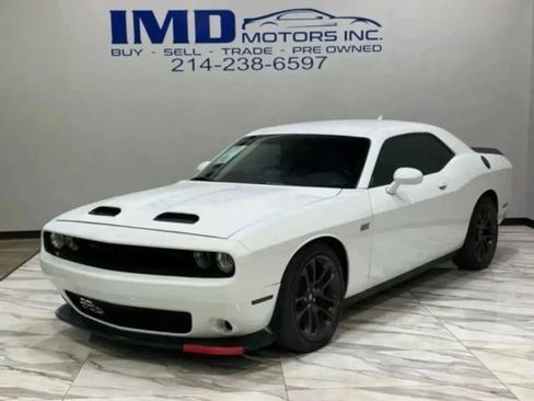 Used 2020 Dodge Challenger R/T Scat Pack image 1