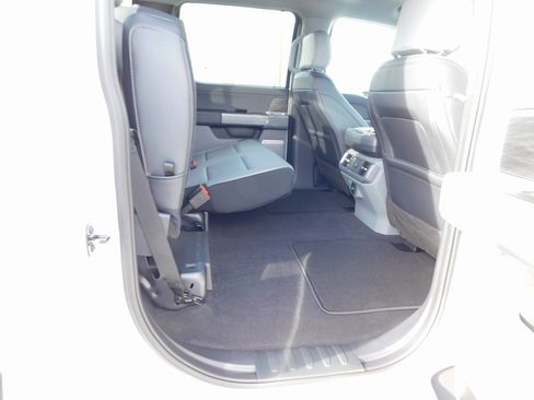 New 2025 Ford F150 Lariat w/ Equipment Group 501A Mid image 27