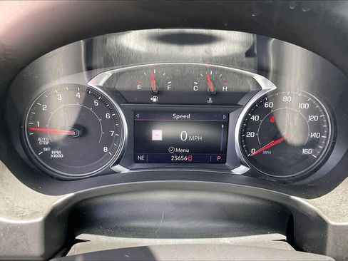 Used 2022 GMC Terrain SLT w/ Infotainment Package II FWD image 26