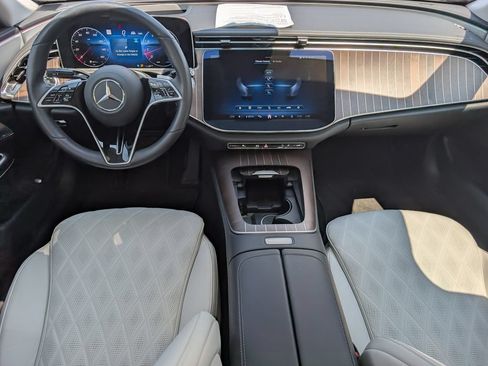 Certified 2025 Mercedes-Benz E 350 4MATIC Sedan image 29