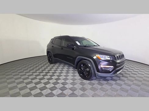 Used 2020 Jeep Compass Latitude FWD image 53