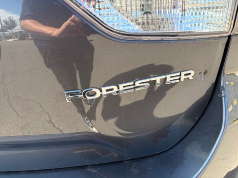 Used 2023 Subaru Forester Premium AWD/4WD image 27