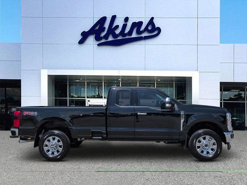 Used 2024 Ford F250 Lariat w/ Chrome Package AWD/4WD image 1