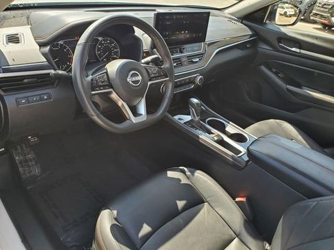 Certified 2024 Nissan Altima 2.5 SR w/ SR Premium Package FWD image 13