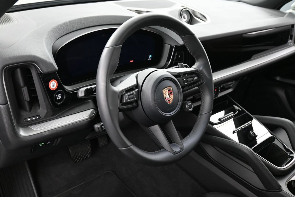Certified 2026 Porsche Cayenne E-Hybrid AWD/4WD image 17