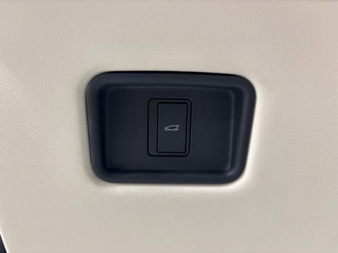 Used 2023 Land Rover Range Rover SE AWD/4WD image 21