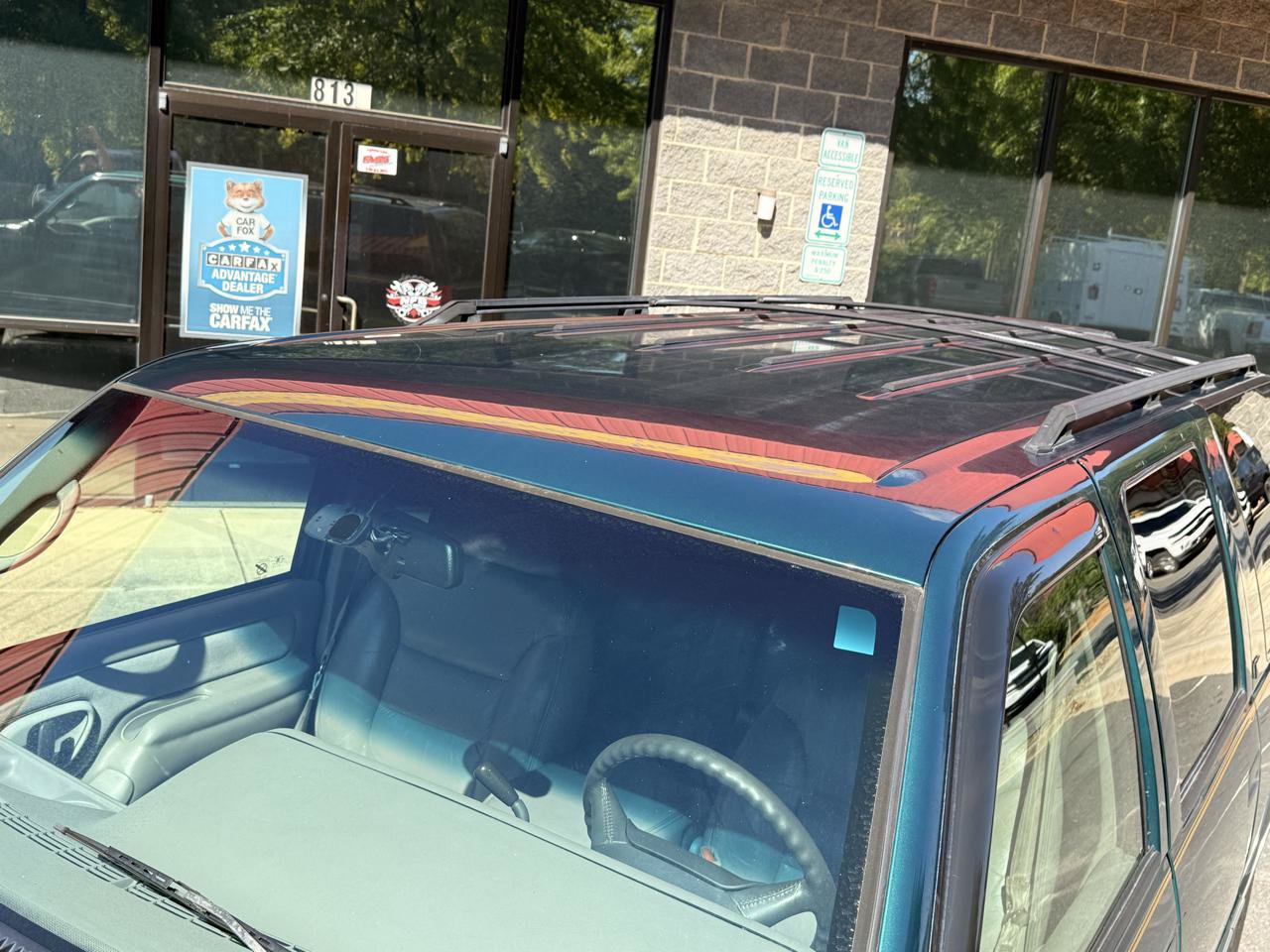 Used 1996 GMC Suburban 4WD image 7