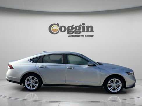 New 2025 Honda Accord LX image 7