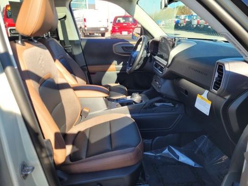 New 2025 Ford Bronco Sport Outer Banks w/ Sasquatch Outer Banks Package image 39