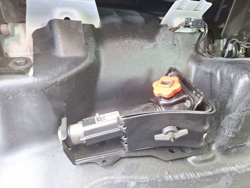 Certified 2024 Chevrolet Silverado 3500 W/T w/ WT Convenience Package image 12