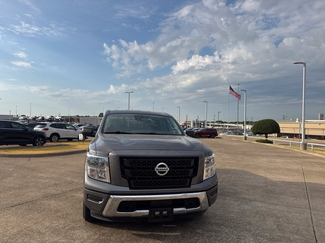 Certified 2022 Nissan Titan SV w/ Accessory Utility Package RWD image 5