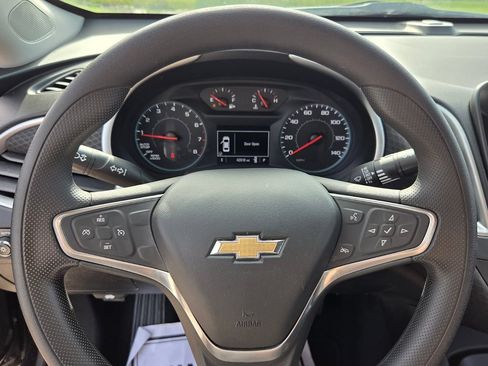 Used 2022 Chevrolet Malibu LS FWD image 28